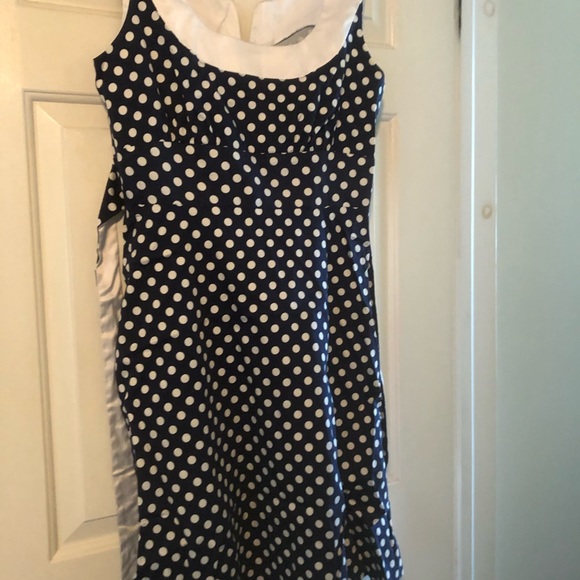 Adorable pin-up dress by Canadian designer - Picture 2 of 5